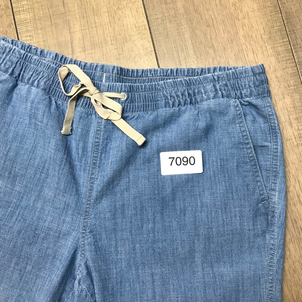 L.L. Bean Pants Womens Size 16P Blue Chinos Lakeswashed Pull on Chambray Ankle - Picture 10 of 10